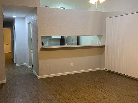 3rd image of 10324 Whitingham Dr