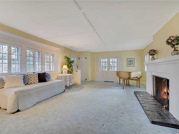 5th image of 4630 Nassau Point Rd