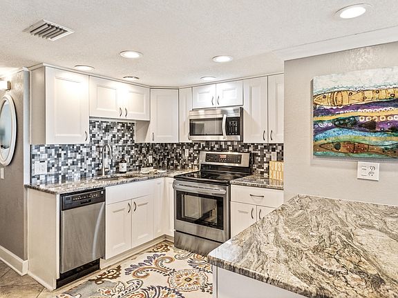 3rd image of 811 1ST Street S #4
