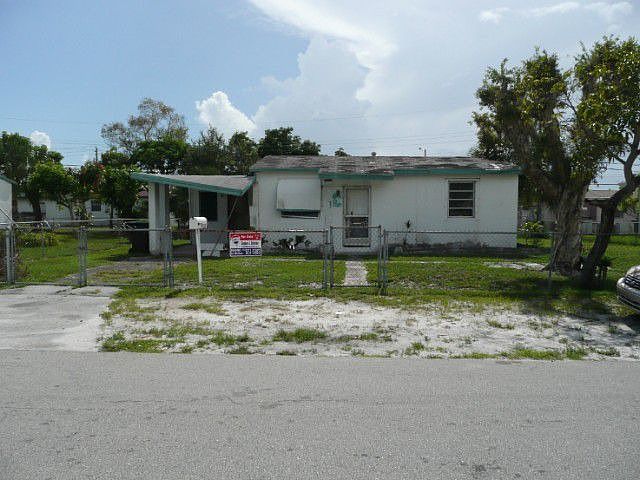 1st image of 1112 NW 23rd Ter