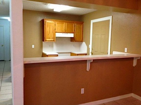 4th image of 800 W La Quinta Dr #59