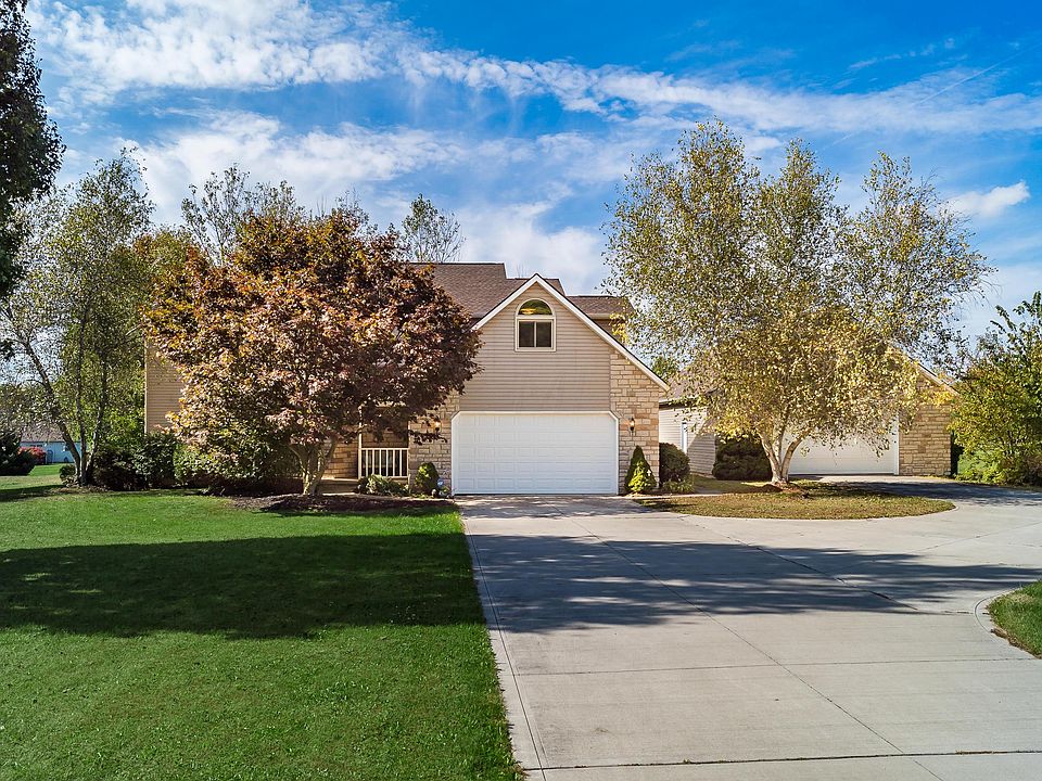 1st image of 33 Amanda Dr