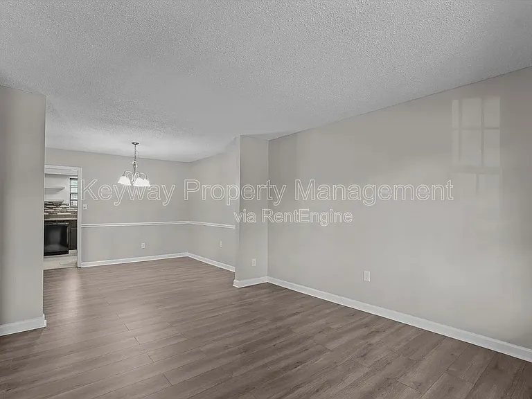2918 Arrowhead Dr — Photo 5