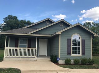 1009 Henderson St, Bryan, TX 77803