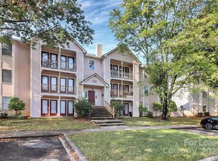 6146 Meadow Rose Ln, Charlotte, NC 28215
