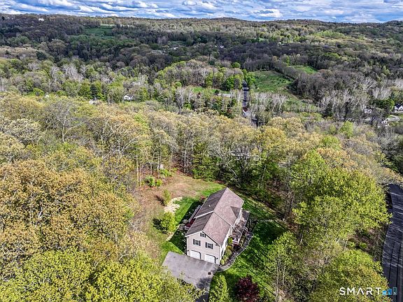 3rd image of 22 Big Bear Hill Road