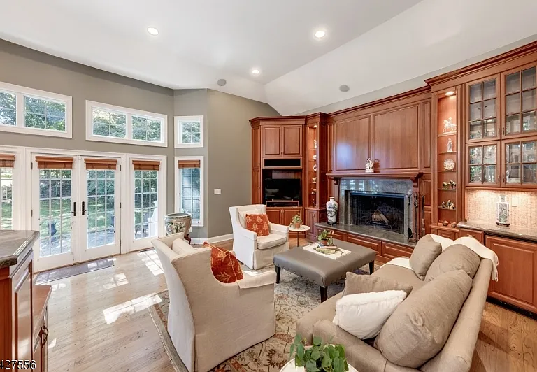 7 Byron Rd — Photo 12