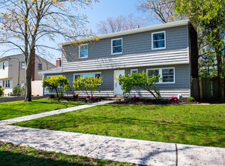 2409 Legion St, Bellmore, NY 11710