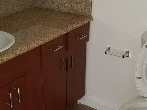 5th image of 1421 16th St APT 1