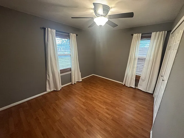 4217 Redbud Ave — Photo 5