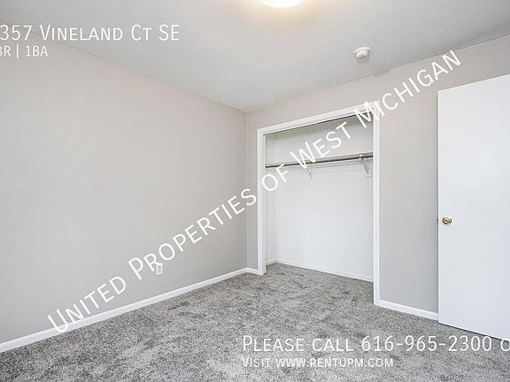 3rd image of 1357 Vineland Ct SE