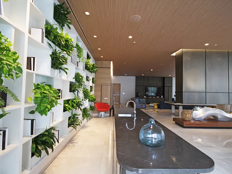 45 SW 9th St #4608 — Photo 31