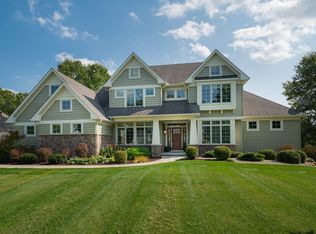 7153 Breton Woods Ct, Kalamazoo, MI 49009