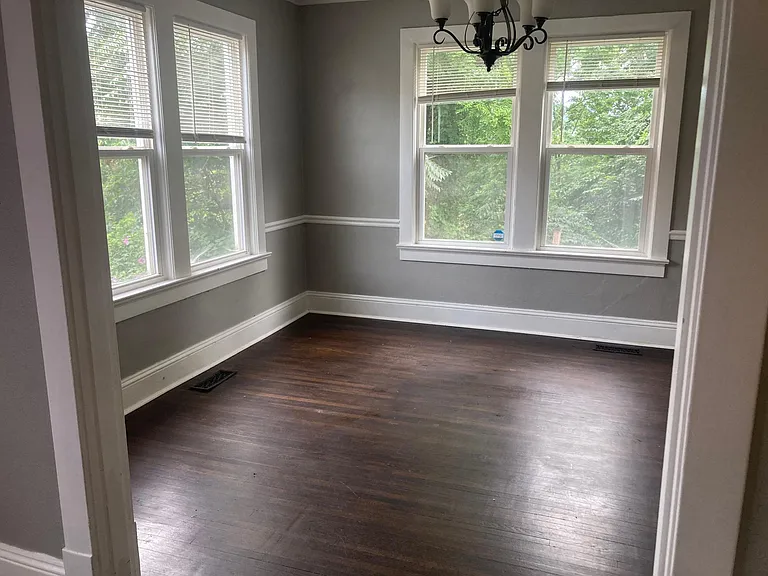 4316 Fort Ave — Photo 8