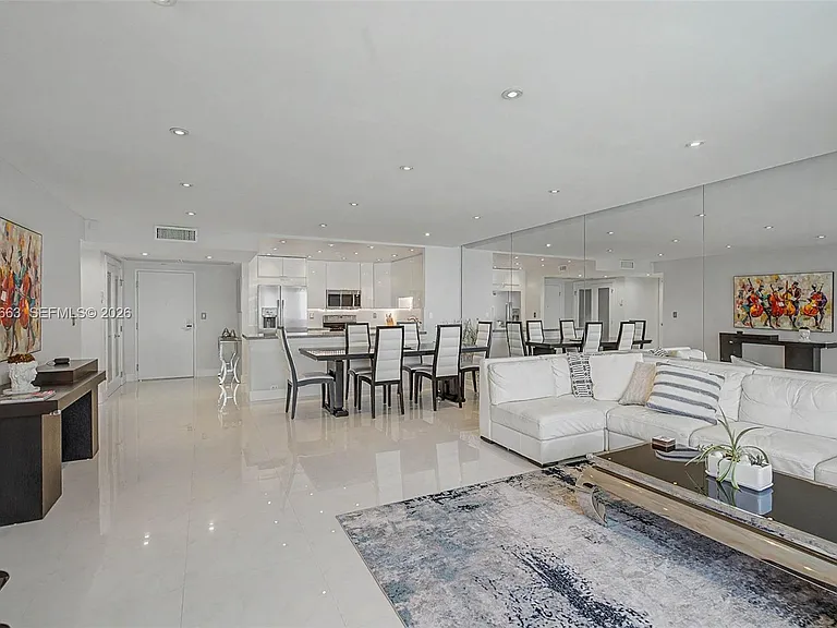 2301 Collins Ave #1210 — Photo 10