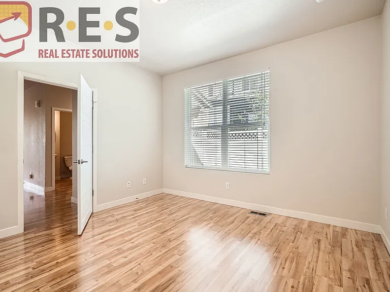 11251 Colony Cir — Photo 13