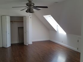 8 Blackhawk Ln, Burlingame, CA