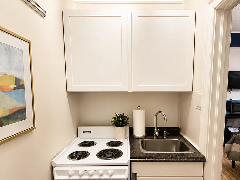 714 N Arthur Ashe Blvd #C — Photo 11