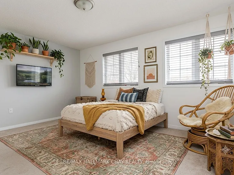 361 Dunsmore Ln — Photo 11