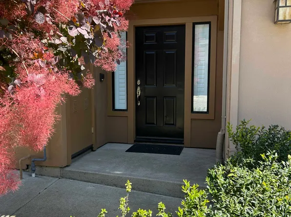 6676 Charing Cross Rd, Oakland, CA 94618