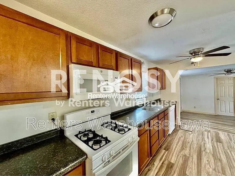 Nice 2 Bedroom/1 Bath House for Rent — Photo 4