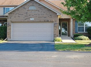 710 Nancy Ct, Sycamore, IL 60178