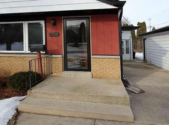 2nd image of 1710 Marion Ave