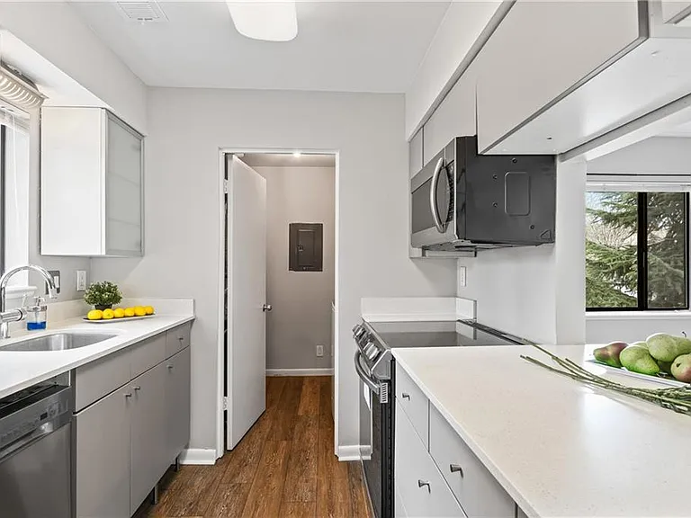 8 Finch Trl NE — Photo 17
