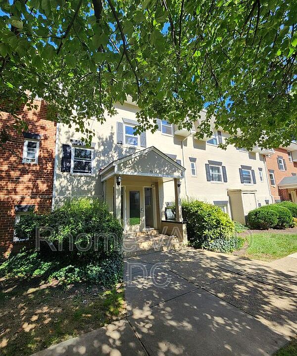 1st image of 6192 Greenwood Dr Suite 202