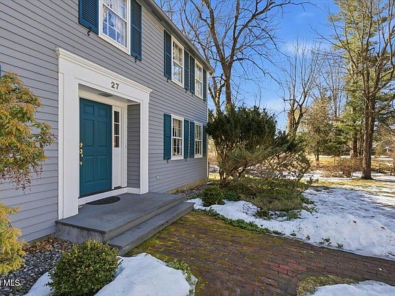 2nd image of 27 Wexford Road