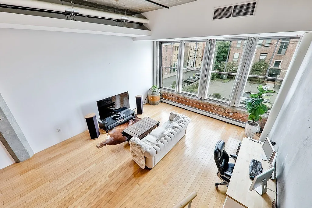 1 bed, 1.0 bath, 1251 sqft, $3,400 — Photo 4