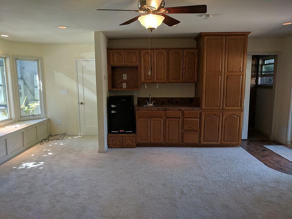 1st image of 458 Carroll St #B