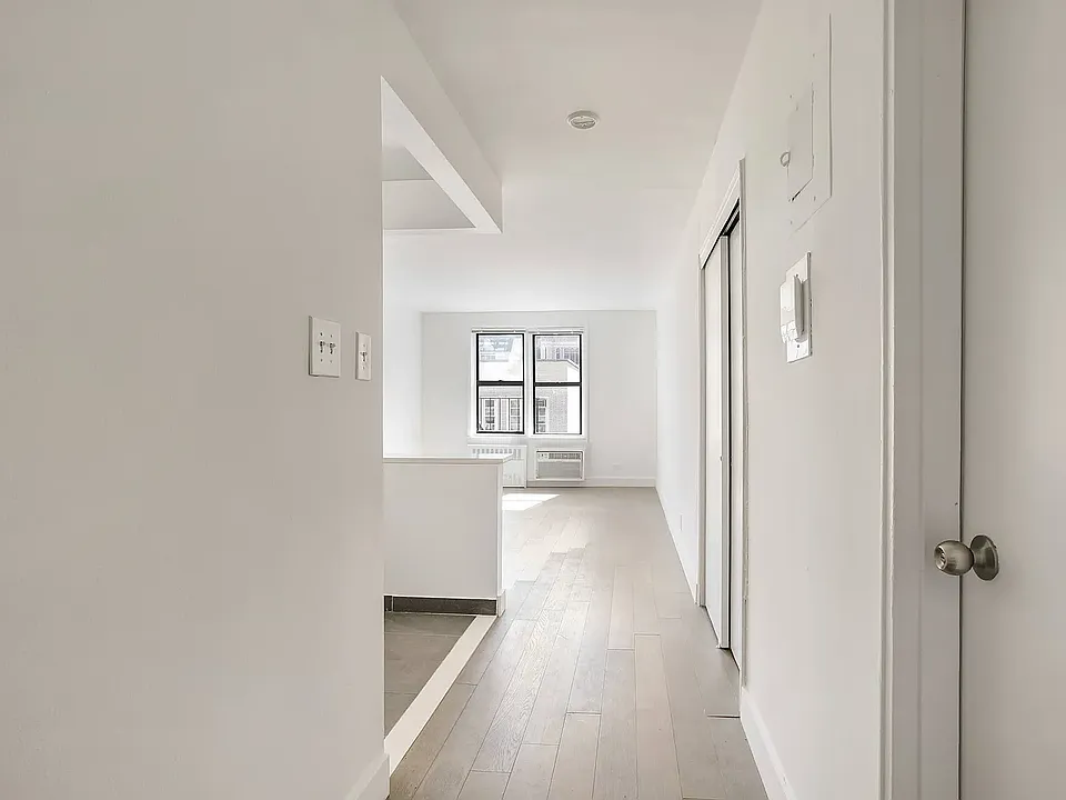 315 E 21st St #6H