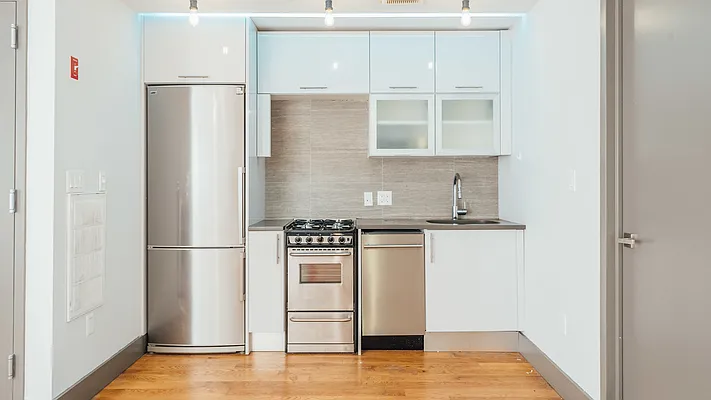 Rented by Nooklyn NYC LLC | media 9