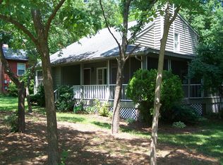 300 Potter Dr, Jamestown, NC 27282