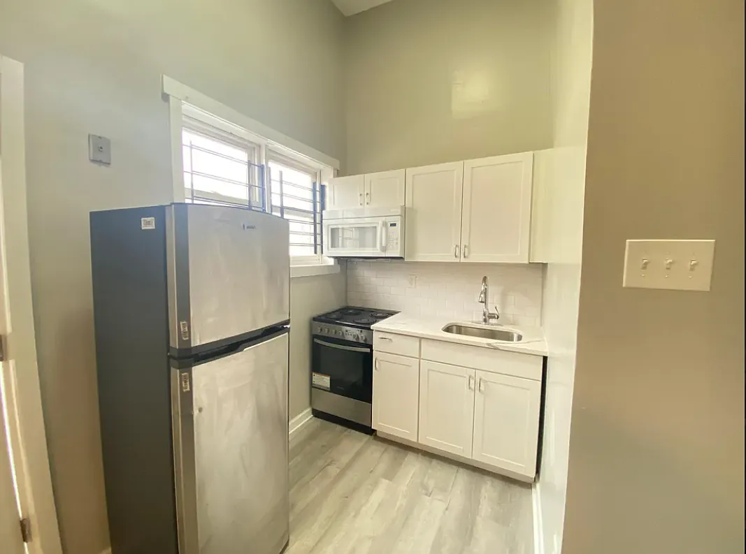 2 bed, 610 sqft, $1,200 — Photo 1