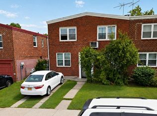 22-27 93rd St, Flushing, NY 11369