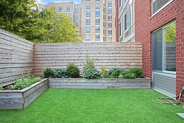 Sold by Compass | media 9