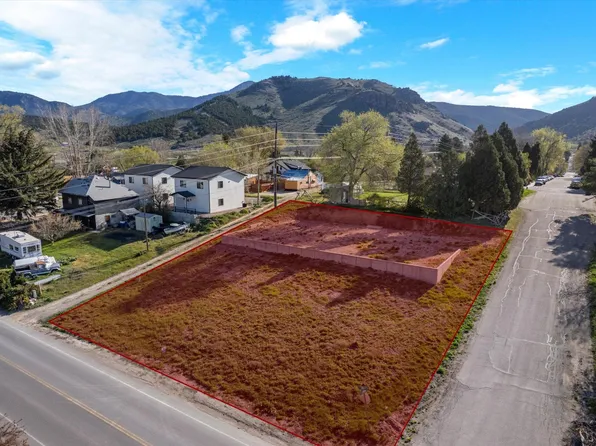 S 4th St W, Lava Hot Springs, ID 83246