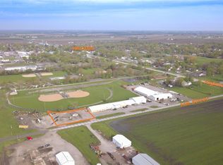 203 S 14th St, Kalona, IA 52247