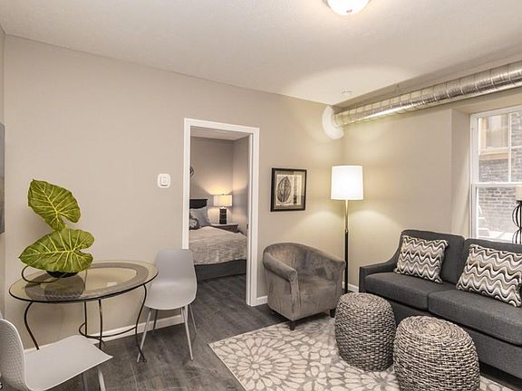 2nd image of 14814 Clifton Blvd