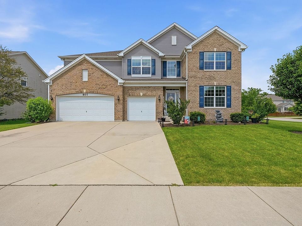 1st image of 807 Richards Ct