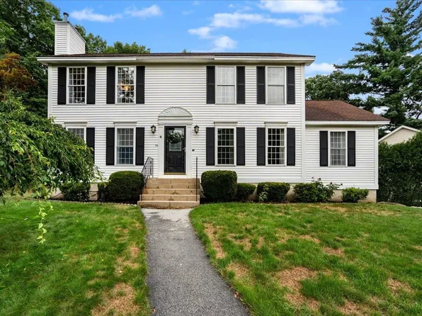 19 Rosewood Lane, Manchester, NH 03103