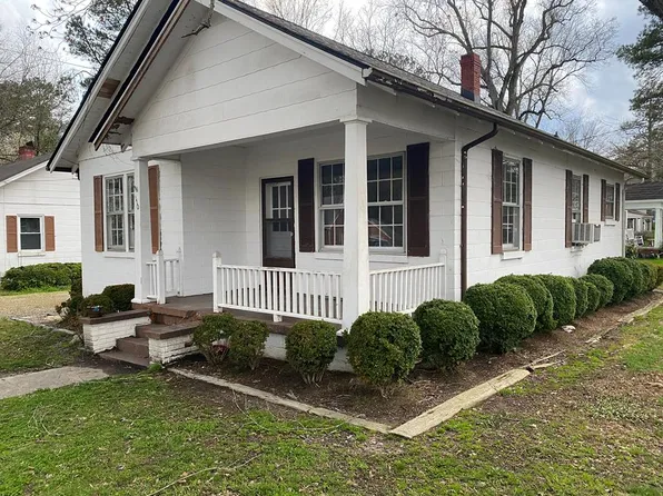 110 Johnston St, Littleton, NC 27850