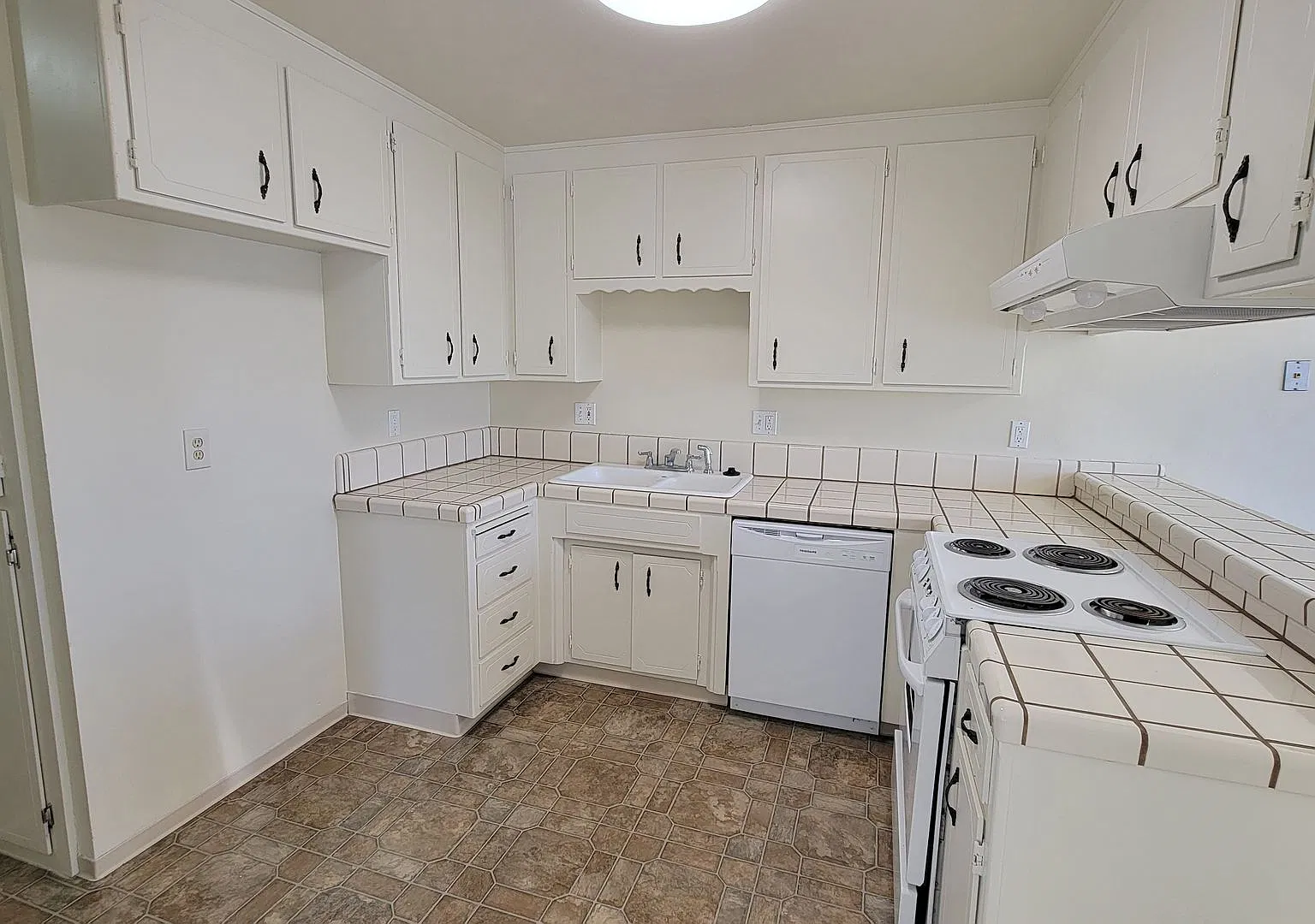 1801 Kruger Drive, Modesto, Calif. — Photo 4