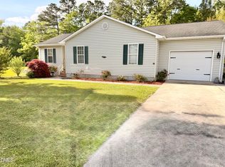 707 Blue Jean Rd, Whiteville, NC 28472