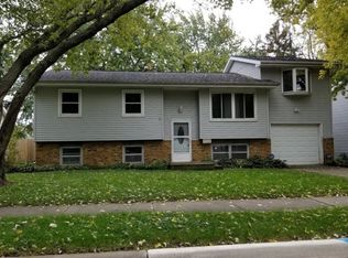 1703 Hoover Dr, Normal, IL 61761