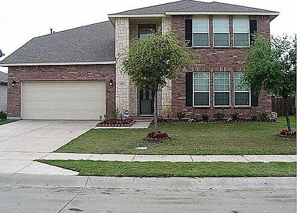 2832 Elm Fork Dr — Photo 1