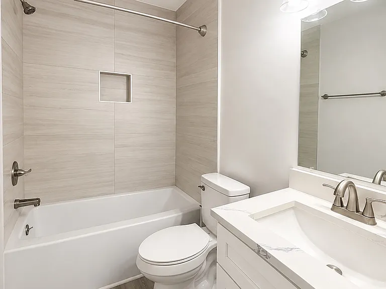 605 67th Ave N #1 — Photo 7