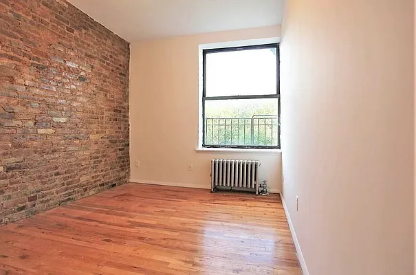 Rented by Metropolitan Property Group | media 12